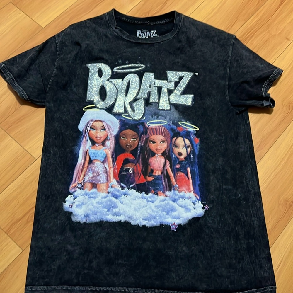 Used Bratz tshirt
